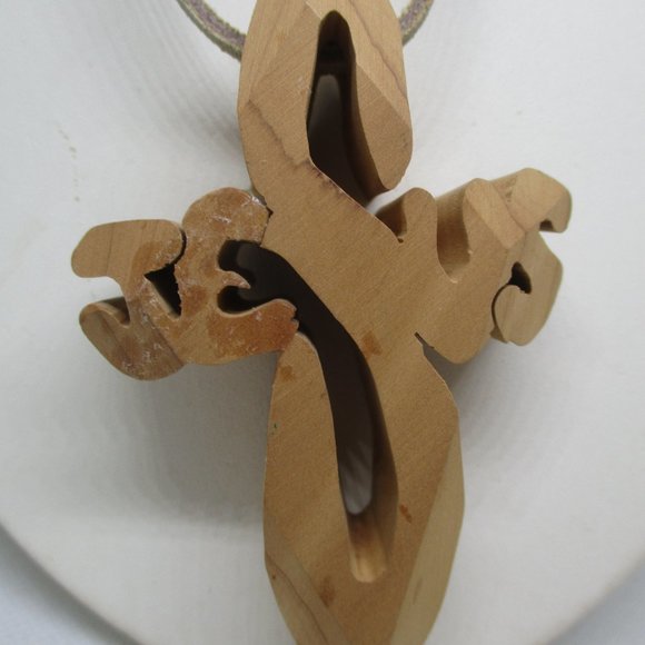 LARGE Handmade Wood JESUS CRUCIFIX Suede Leather Necklace Hand Carved Wood Jesus - Picture 3 of 9